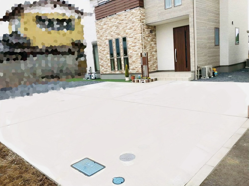 新築外構工事　コンクリート駐車場