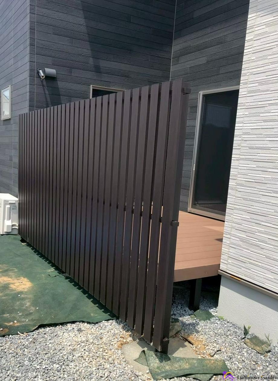 目隠しフェンス