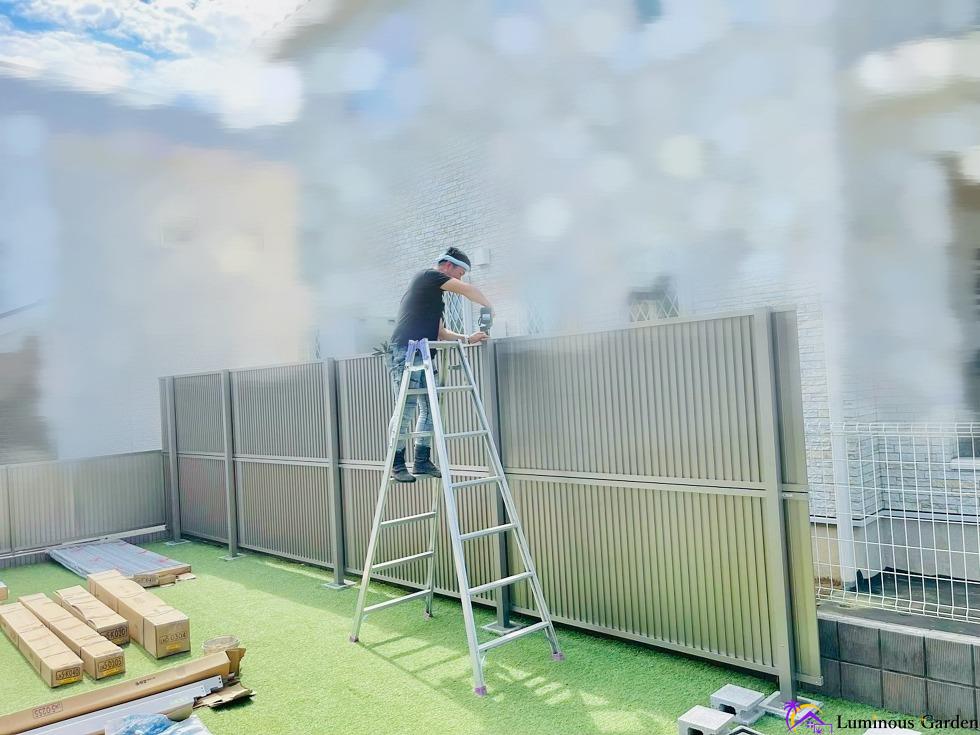 小美玉市　目隠しフェンス　施工中